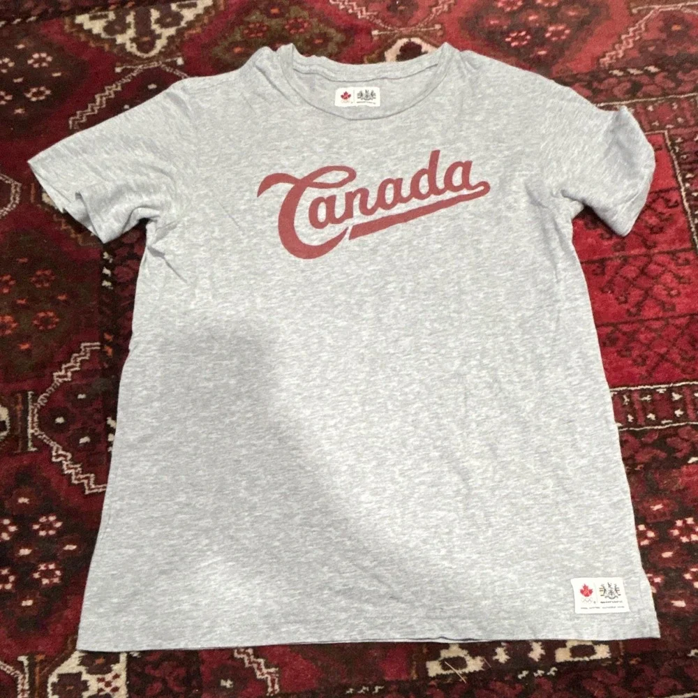 Canada Olympic Team Officially Licensed Gray Shirt Red Script Leaf Rings